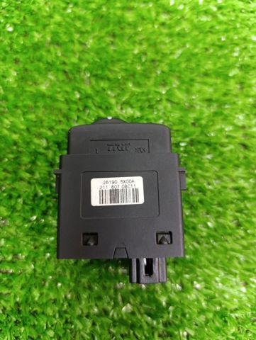 Кнопка коректора фар 251905X00A NISSAN