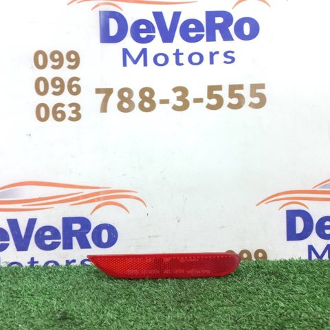 Катафот (відбивач) заднього бампера, правий 26560JJ90A NISSAN