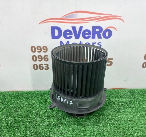 Електродвигуни (електродвигун обігрівача) або розетка причепа штепсельная 272263NF0A NISSAN