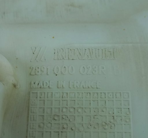 Бачок омивача скла 2891000023R NISSAN