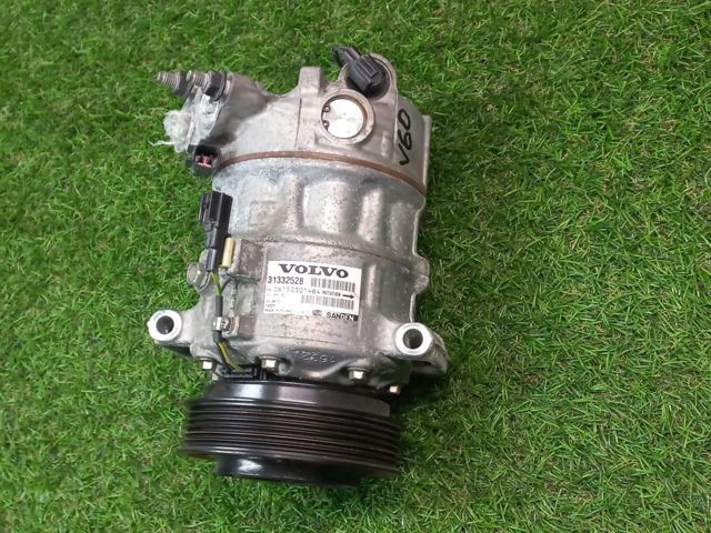 Компресор кліматичної установки 31332528 VOLVO