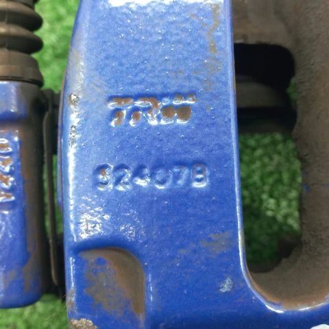 Супорт гальмівний задній правий 34206893580 BMW