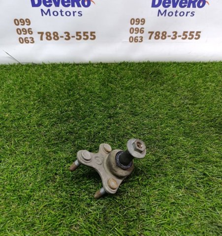 Кульова опора, нижня, права 3C0407366B VAG