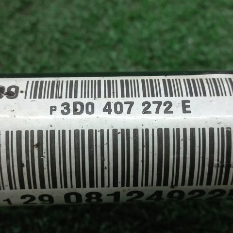 Привід правий 3D0407272E VAG
