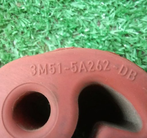 Подушка кріплення глушника 3M515A262DB LAND ROVER