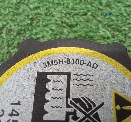 Пробка розширювального бачка 3M5H8100AD LAND ROVER