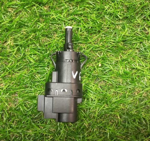 Кнопка стоп-сигналу 3M5T13480AC VOLVO