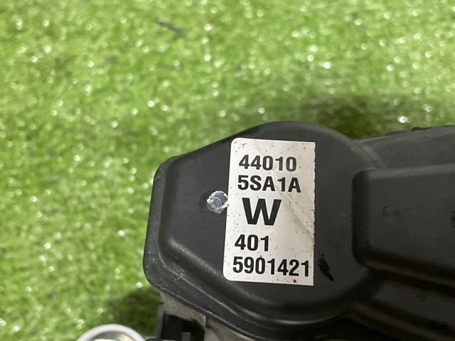 Задній гальмівний супорт лівий 440114CA2A NISSAN