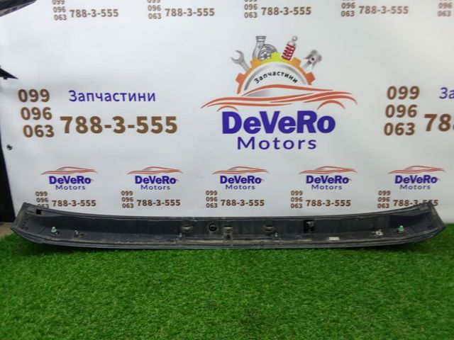 Спойлер задніх дверей 4L0827933 VAG