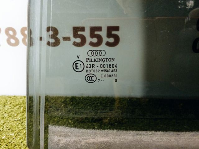 Скло заднє ліве 4L0845205A VAG