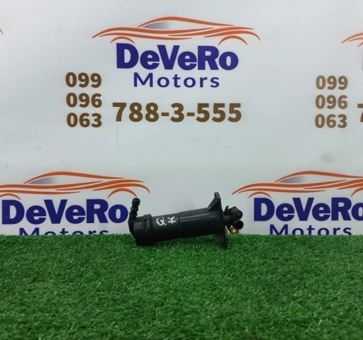 Форсунка омивача фари передньої, правої 4L0955102 VAG