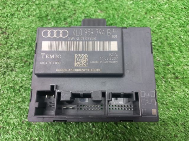 Блок комфорту задніх дверей 4L0959794B VAG