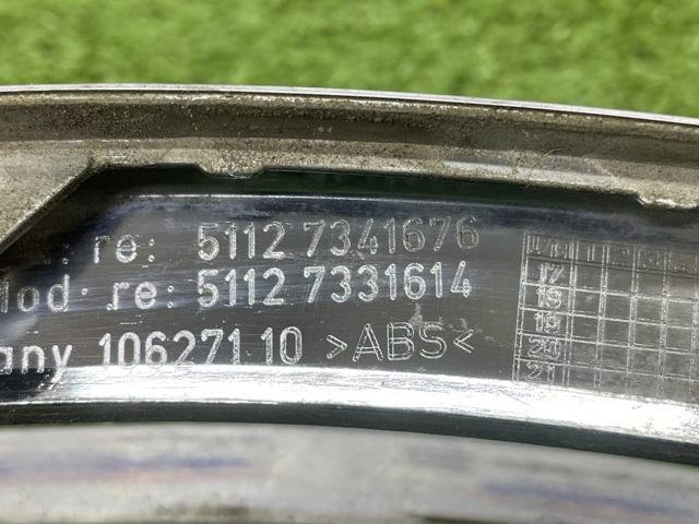 Молдинг бампера заднього, правий 51127341676 BMW