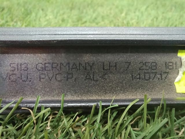 Накладка даху ліва 51137312617 BMW