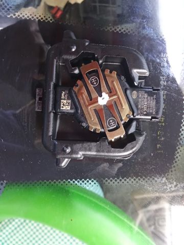 Переднє скло 51317333829 BMW