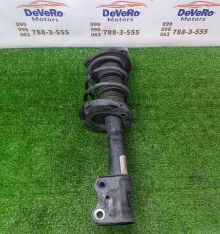 Кріплення переднього амортизатора 543205DA0A NISSAN