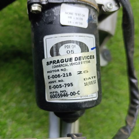 Трапеція склоочисника 600594600C TESLA