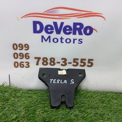 Запор капота (замок і привід замка капота) 600660100B TESLA