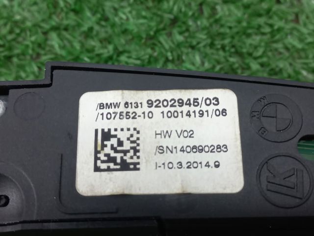 Блок кнопок центральної консолі 61319202945 BMW