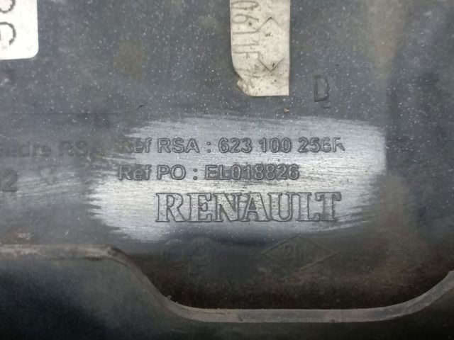 Решітка радіатора 623100256R RENAULT