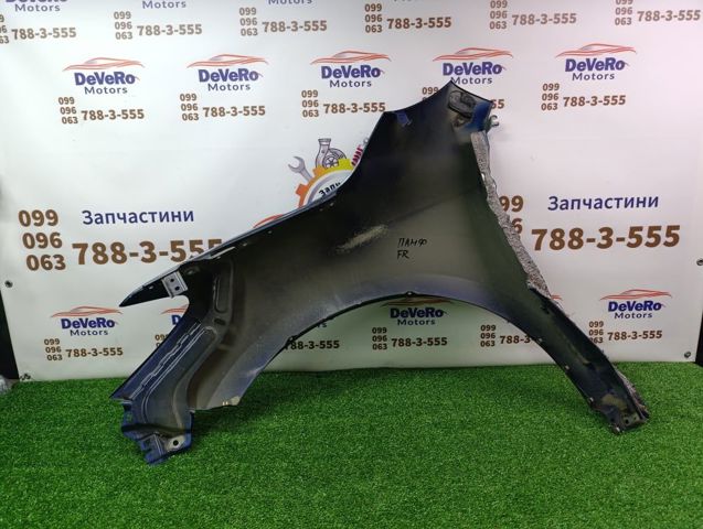 Переднє праве крило 631003KA0B NISSAN