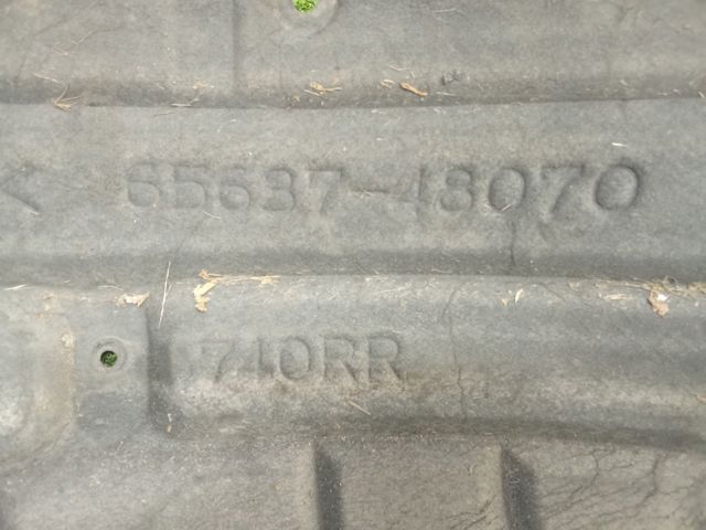 Підкрилок задній правий 6563748070 TOYOTA