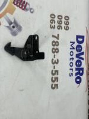 Стояк-гак замка капота 656703NA0A NISSAN