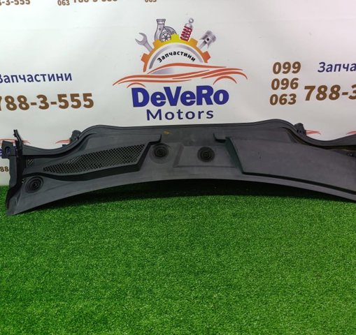 Водостік лобового скла, жабо 668625DF0A NISSAN