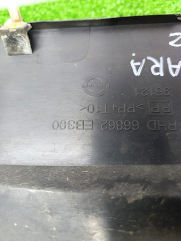 Водостік лобового скла, жабо 66862EB300 NISSAN