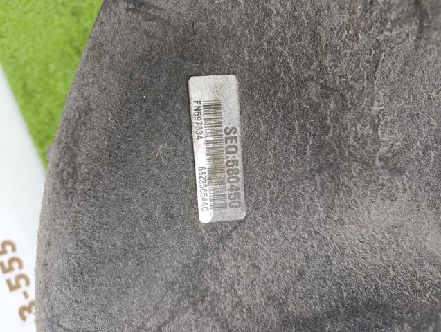 Підкрилок задній правий 68235654AB CHRYSLER