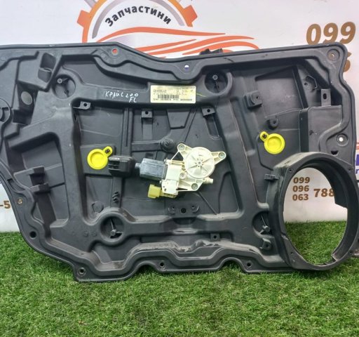 Механізм стеклопідйомника водійських дверей 68249043AA CHRYSLER