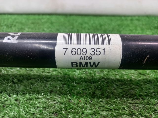 Піввісь задня, ліва 7609351 BMW