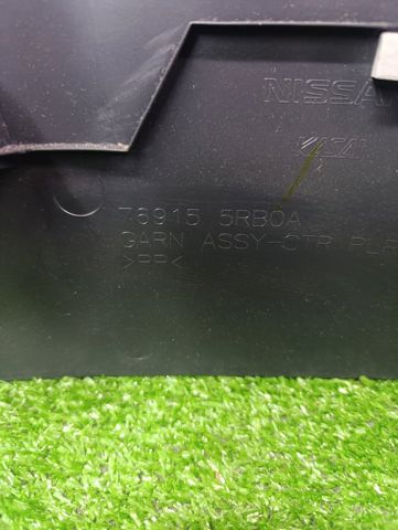 Обшивка стійки кузова внутрішня, середня нижня права 769155RB0A NISSAN