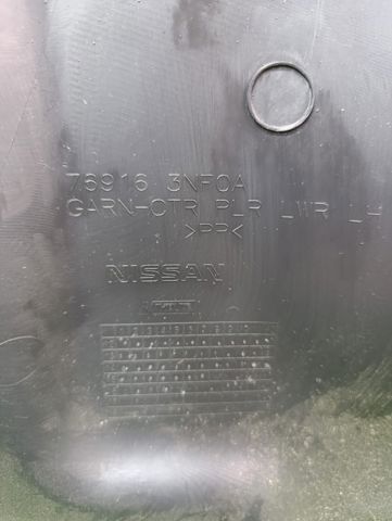 Обшивка стійки кузова внутрішня, середня нижня ліва 769163NF0A NISSAN
