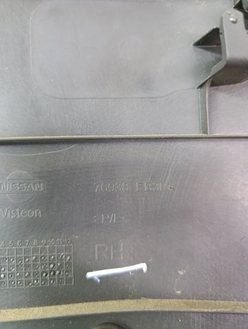 Обшивка стійки кузова внутрішня, задня права 76938EB30A NISSAN