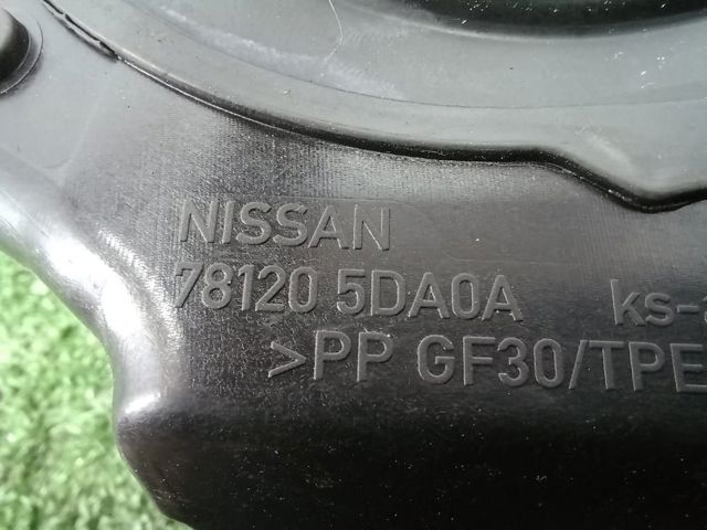 Заливна горловина паливного бака 781205DA0A NISSAN