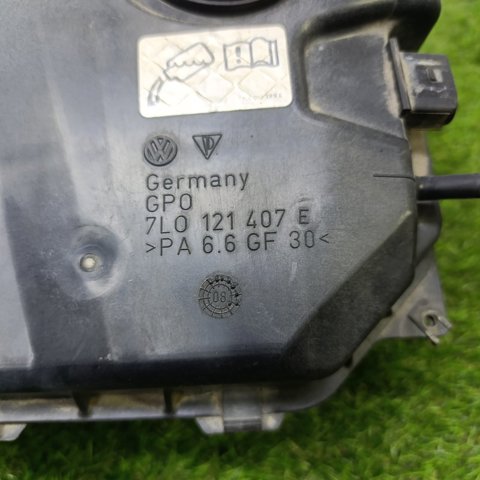 Бачок системи охолодження двигуна розширювальний 7L0121407E VAG