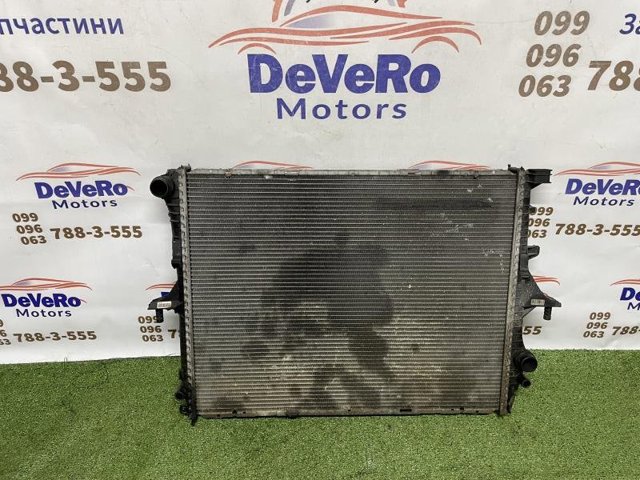 Радіатор системи охолодження двигуна 7L6121253C VAG