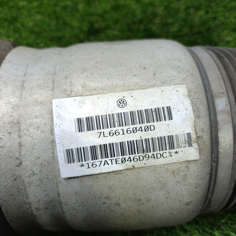 Стійка передня права 7L6616040D VAG