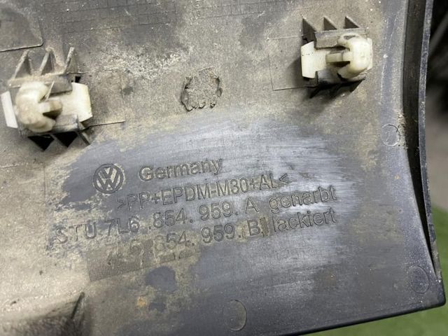 Молдинг переднього лівого крила 7L6854959A VAG