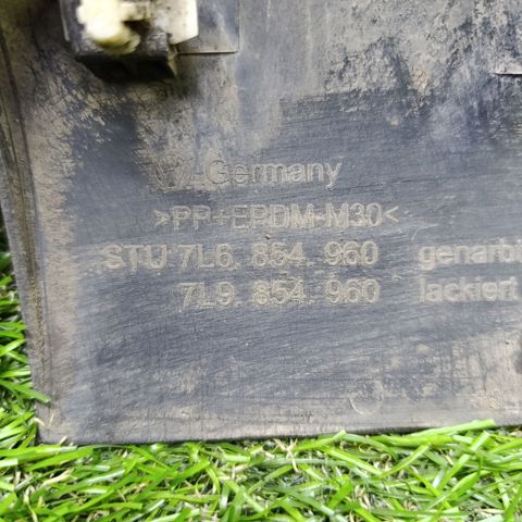 Молдинг переднього правого крила 7L6854960 VAG