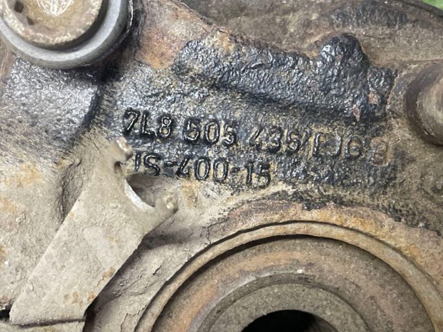 Цапфа поворотного кулака 7L8505435 VAG