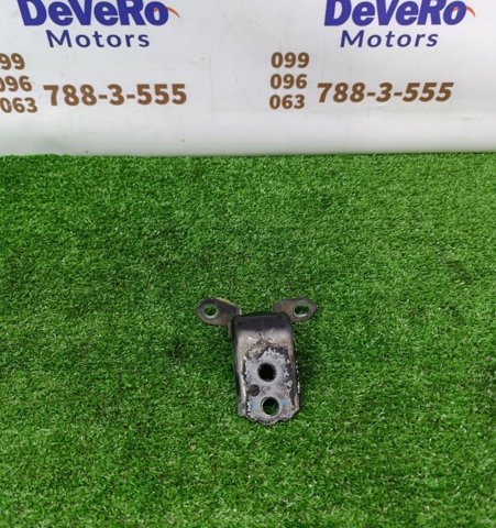 Петля передніх дверей лівих 80401ZP80A NISSAN