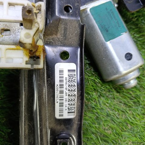 Привід ліфта передній 807319FJ0A NISSAN