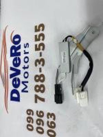 Антена на дах 8630078020 TOYOTA