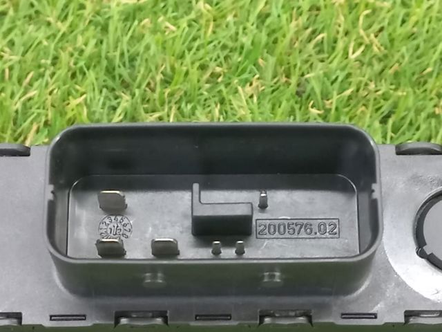 Стабілізатор напруги 8K0959663C VAG