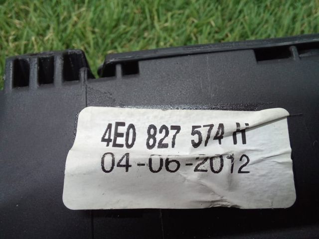 Камера заднього виду 8K0980551B VAG