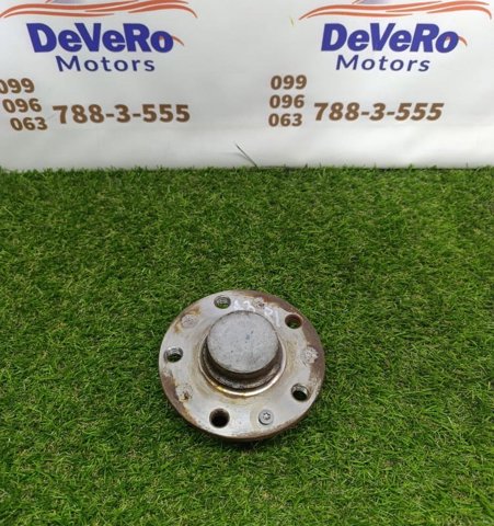 Маточина заднього колеса 8V0598611 VAG