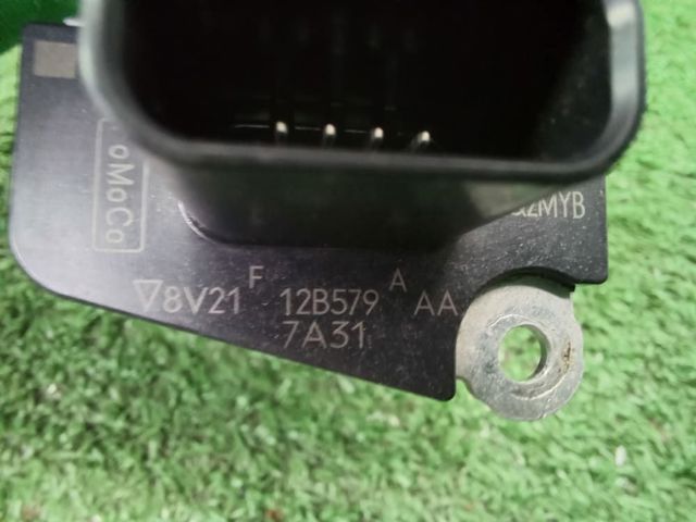 Витратомір повітря 8V2112B579AA LAND ROVER