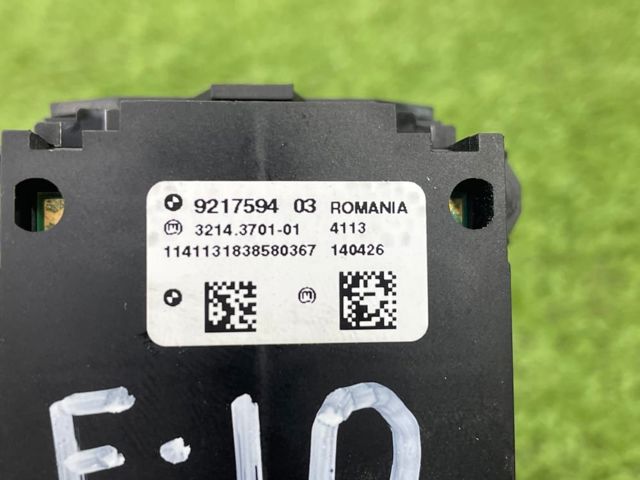 Кнопка електромеханічного гальма стоянки 9217594 BMW